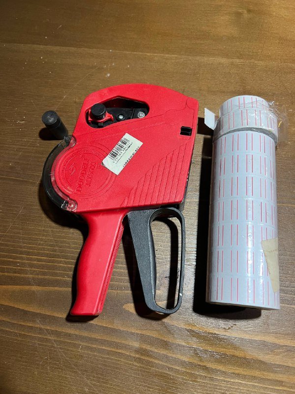 вытяжка, стол, холодильник, сушилка для посуды, книги, весы, датер, сушилка, термопринтер, барная стойка 7