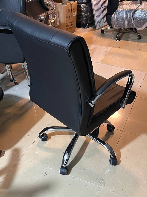 офисное кресло 3