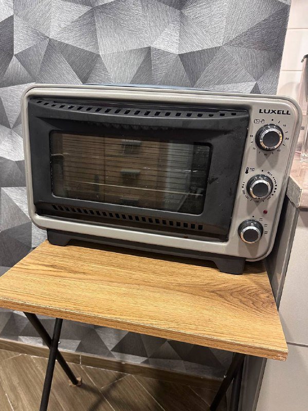 Духовка, столик, подставки, миски, емкости, противни