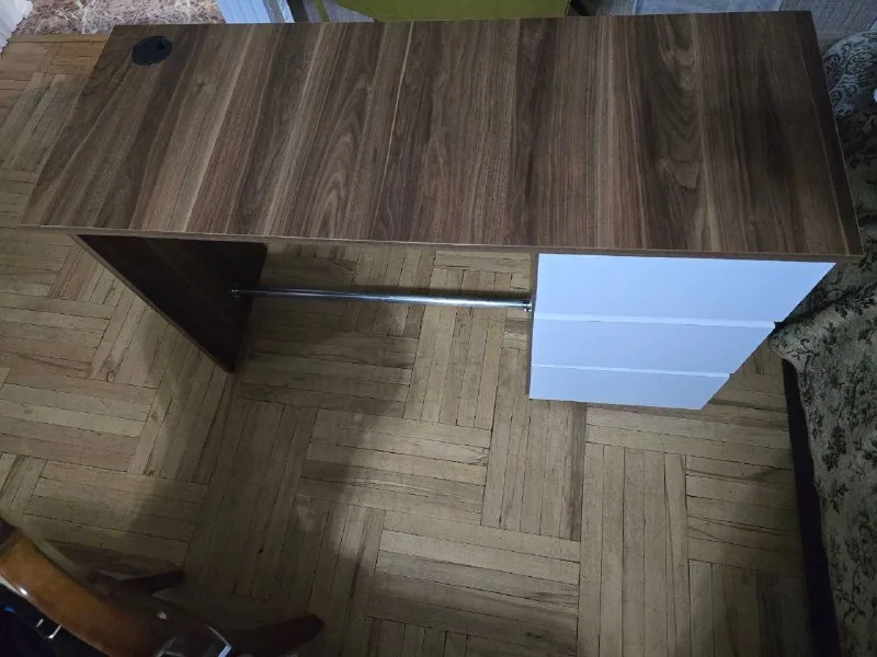 Письменный стол 1