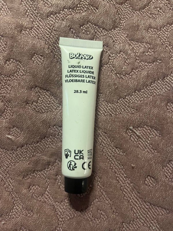 Искусственная кровь, краска, латекс, парик, платье-сетка 4