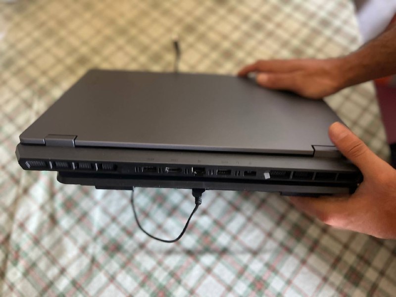 Геймерский ноутбук Lenovo Loq Ryzen 5 RTX 4050 16GB RAM 2