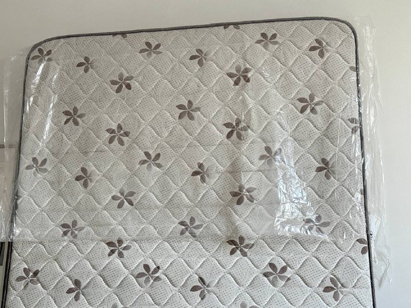 Матрас б/у 200х160х24