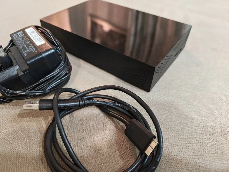 Внешний жесткий диск Seagate 4 ТБ 1