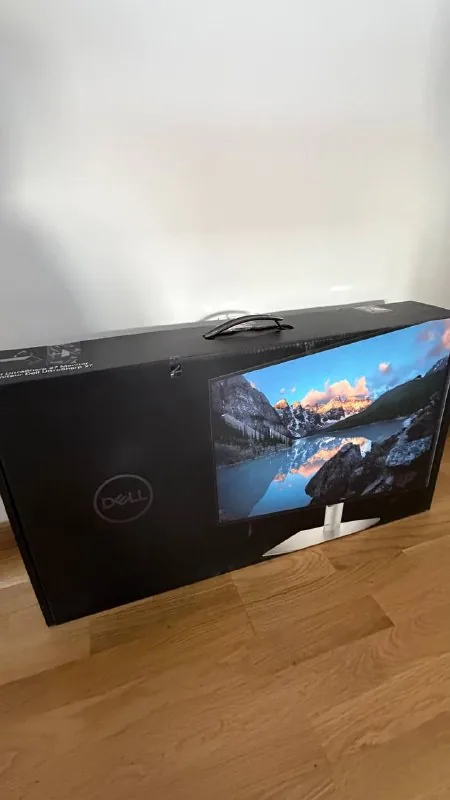 Dell UltraSharp U2724D монитор 1