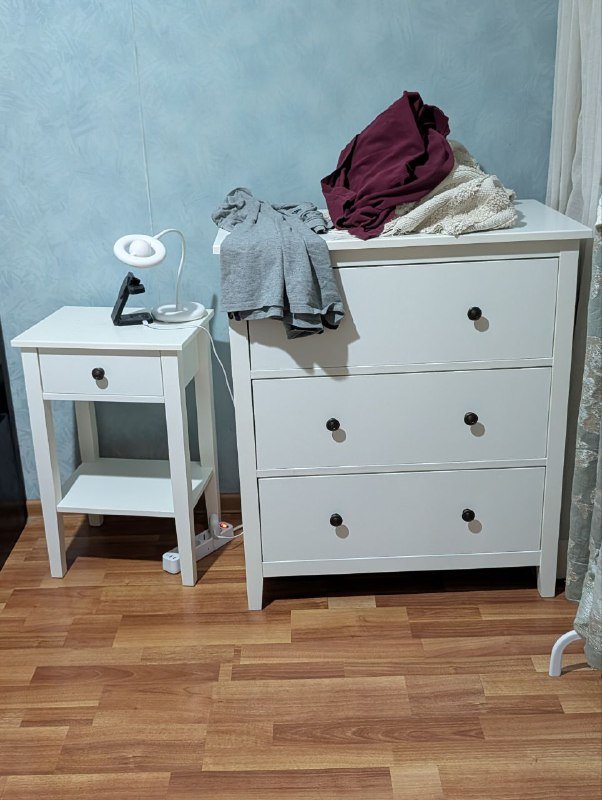 Комод, тумба, вешалка, зеркало, полка для обуви, шкаф, столы разные