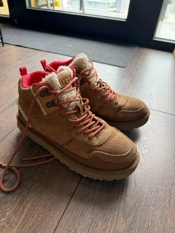 Ботинки UGG 4