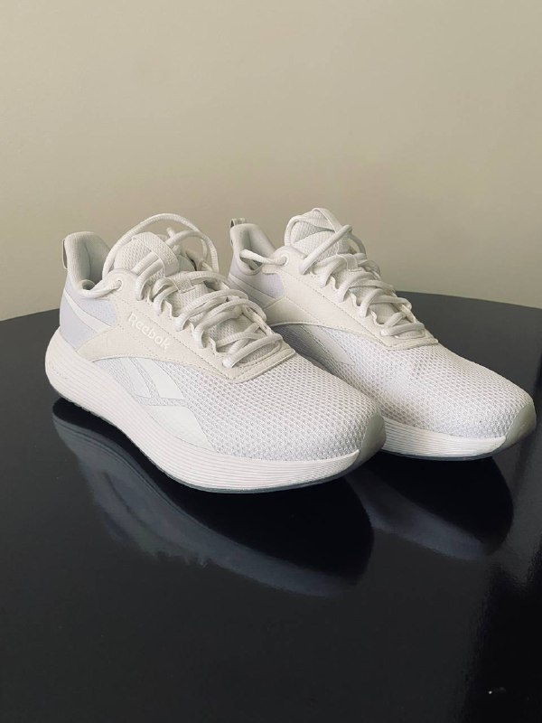 Новые кроссовки Reebok оригинал размер 42.5