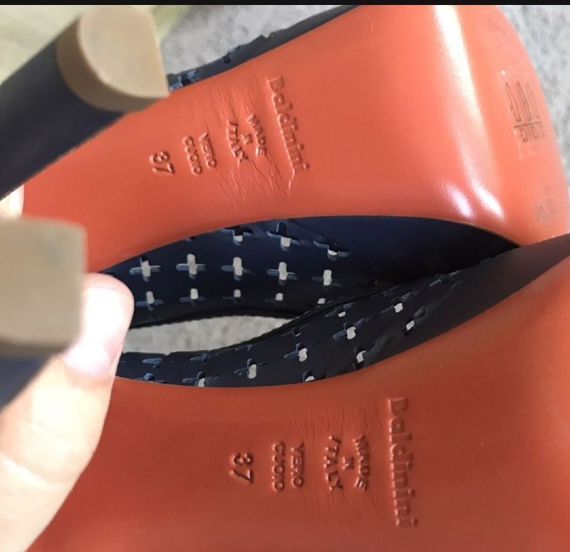 Оригинальные туфли Baldinini размер 37 9