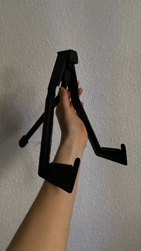 Стойка под электрогитару Ibanez, гитарный кабель и струны