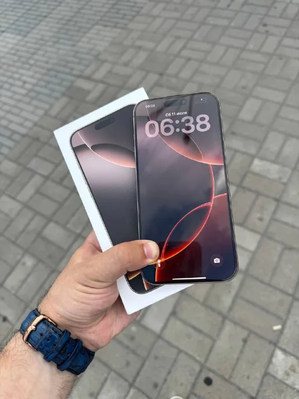 iPhone 16 Pro Max 256GB 1