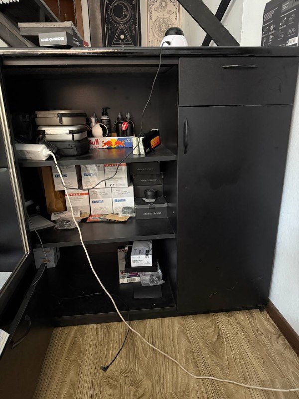 витрина, стеллаж, ресепшен 4