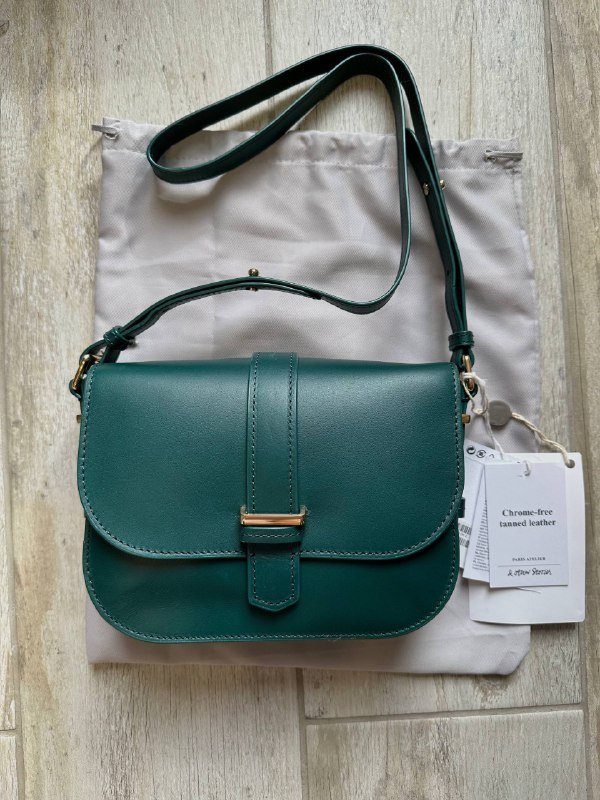 ботинки Zara, сумка &other Stories, куртка Massimo Dutti, джинсы Mango