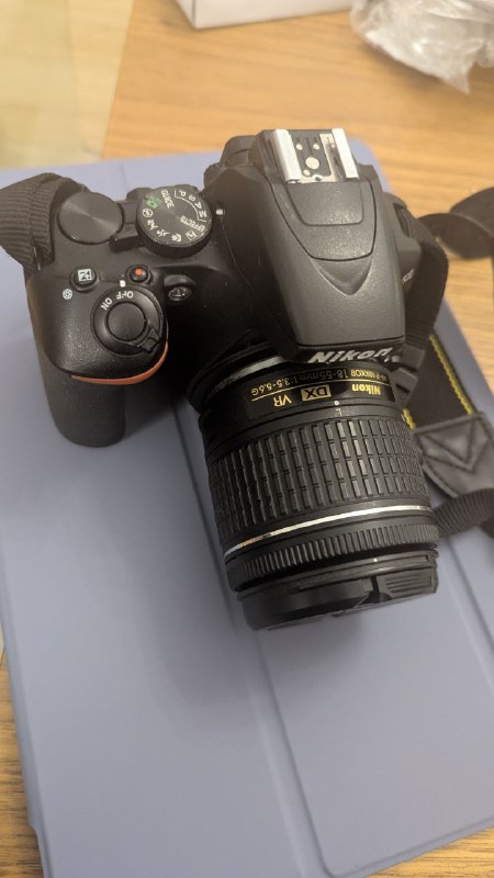 Nikon D3500 mirrorless camera
