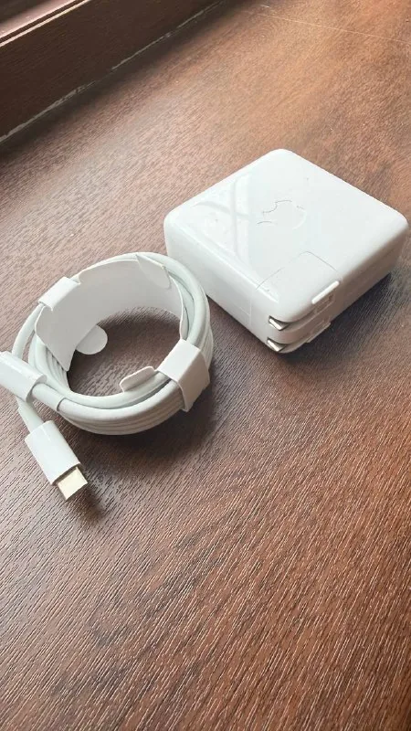 Зарядное устройство Apple, кабель