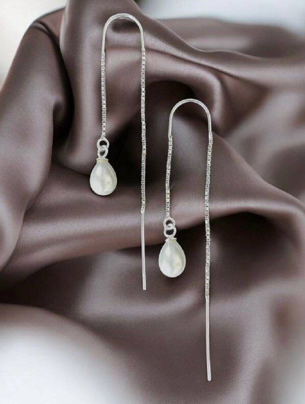 Серьги из серебряной цепочки с подвесками из жемчуга