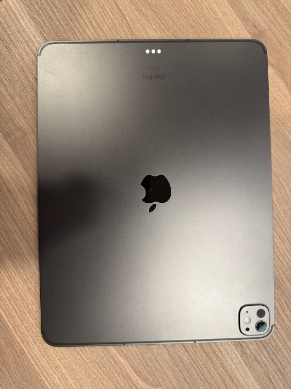 iPad Pro 13” M4 256GB WiFi Cellular Unlocked 6