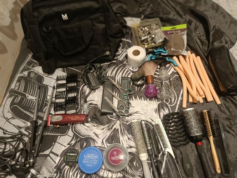 Машинка, плойка, сумка, ножницы, расчёски для парикмахера 10