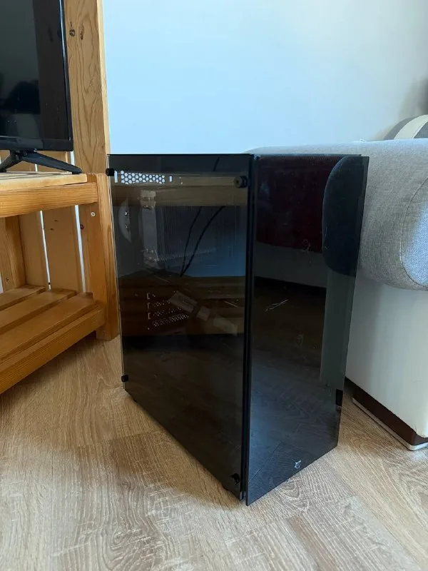 Игровой компьютер Intel Core i7-9700 с RX 5700 XT