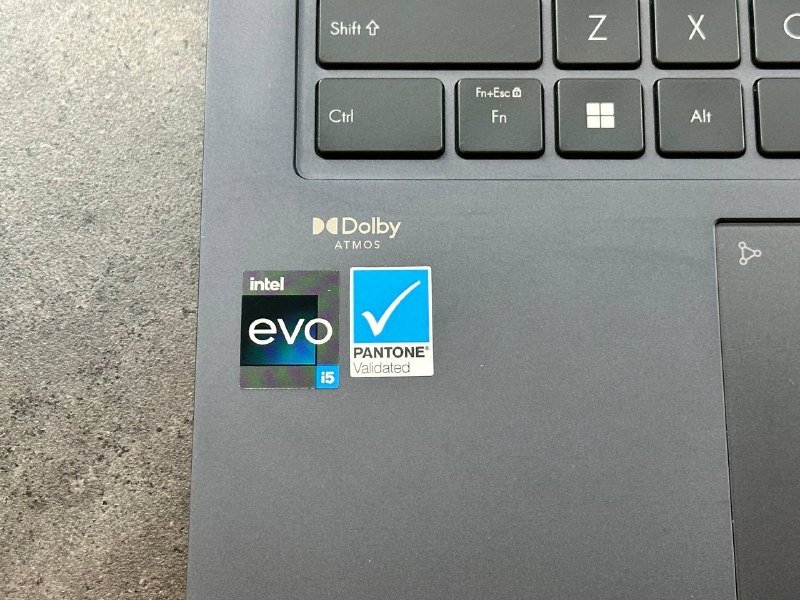 ASUS Zenbook 14.5 OLED 6
