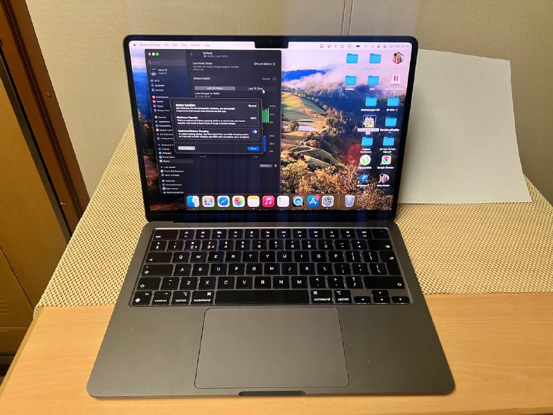 MacBook Air M2, SteamDeck 4