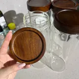 Стеклянные банки с крышками из акации 3
