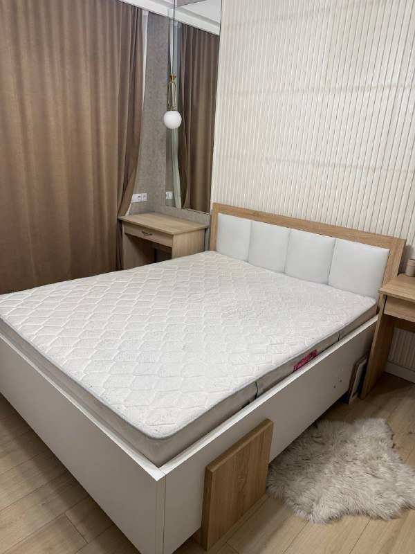 Кровать 1.60x2.00 и матрас