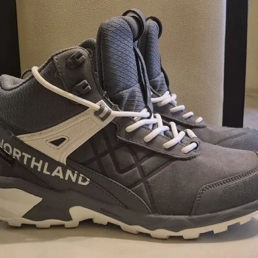 Женские высокие кроссовки Northland