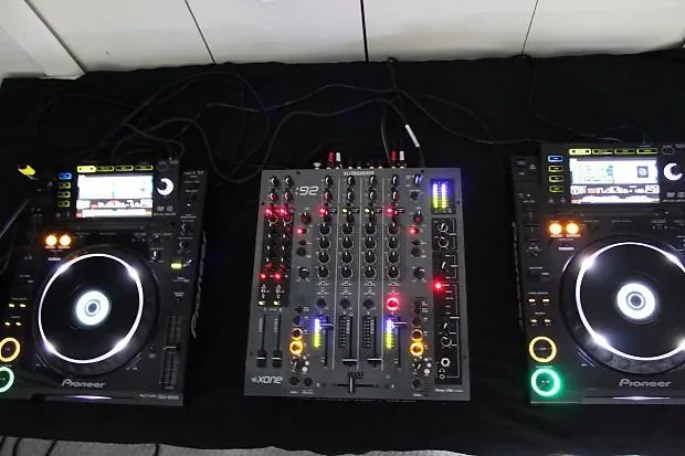 Cdj 2000nxs и Xone 92