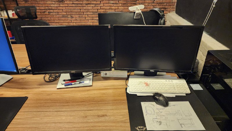 Монитор DELL 24'' 1920x1080 4