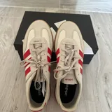 Кроссовки Adidas 8