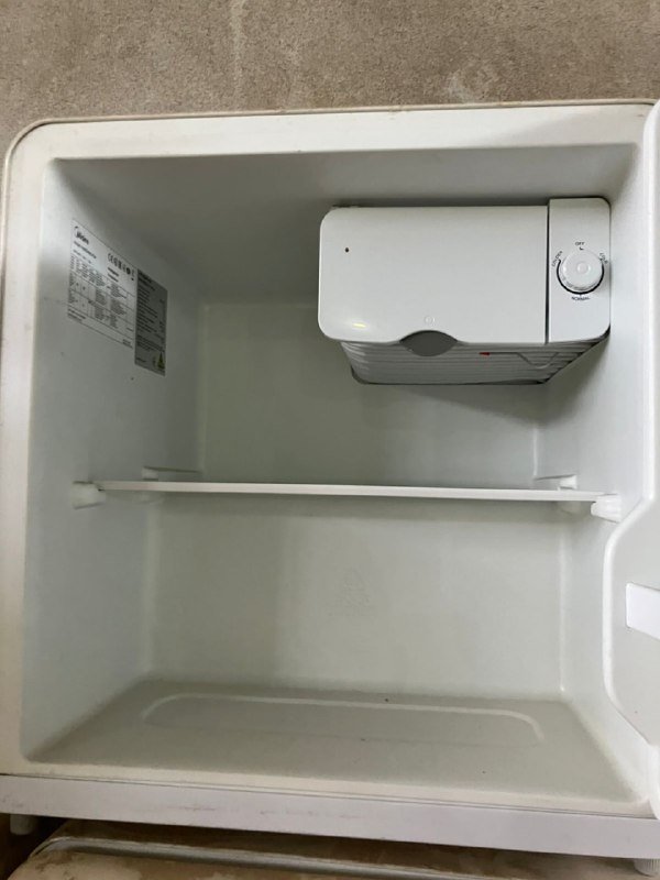 Холодильники барные Midea