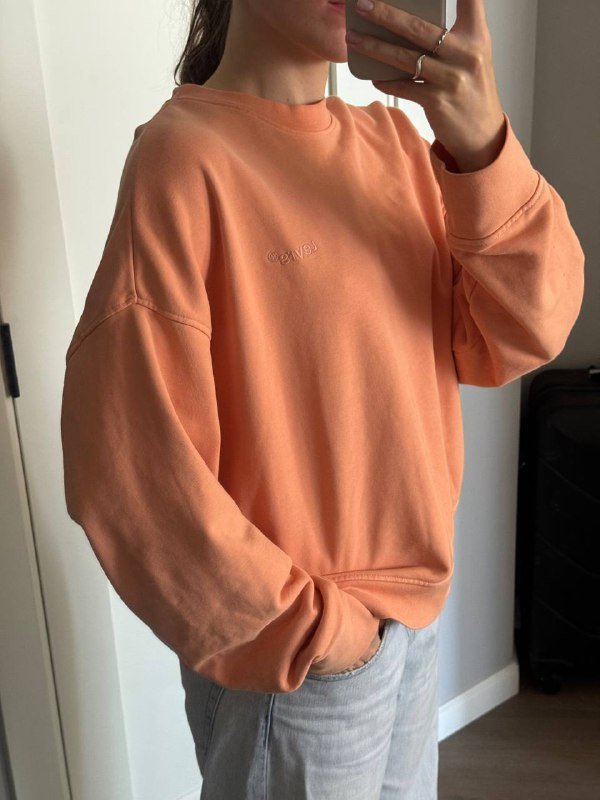 Levi’s свитшот персик 2