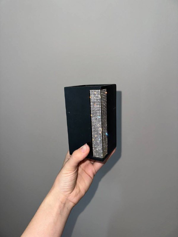 Ваза для цветов, подушка декоративная