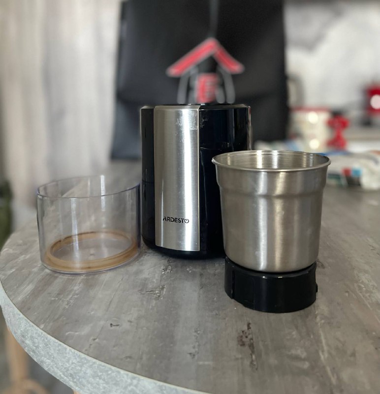 Кофемолка со съёмной чашей 2