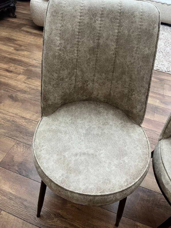 обеденный стол, кровать с матрасом, стулья, стиральная машина 6