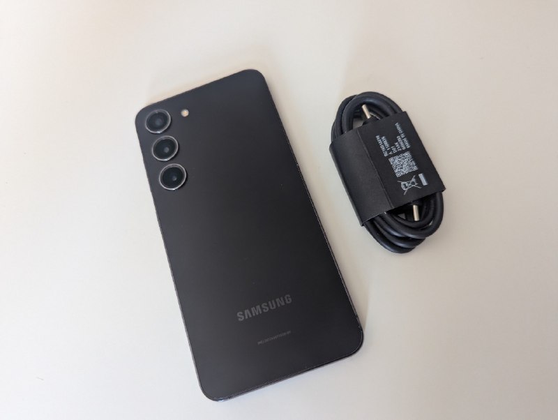 Samsung Galaxy S23 2