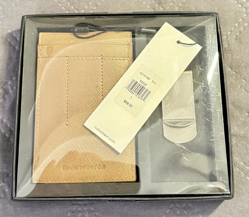 Визитница Calvin Klein 1