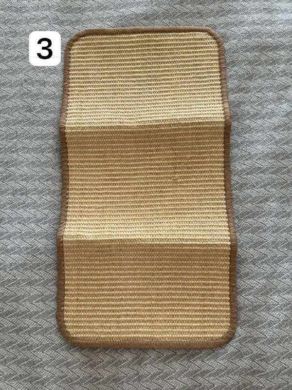 Переноска, коврик-лежанка, когтеточка, игрушка, свитер, набор игрушек, паровая щетка, совок, горшок 3