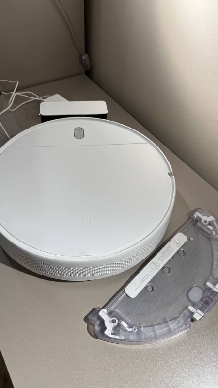 Робот пылесос Xiaomi Mi Robot Vacuum-Mop Essential 2
