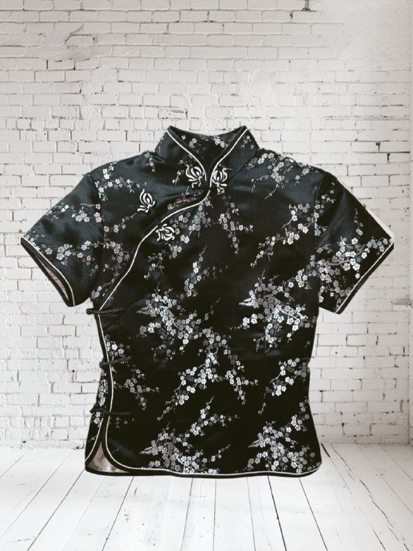 Атласная блузка и два платья, размеры XS-S, S-M 3