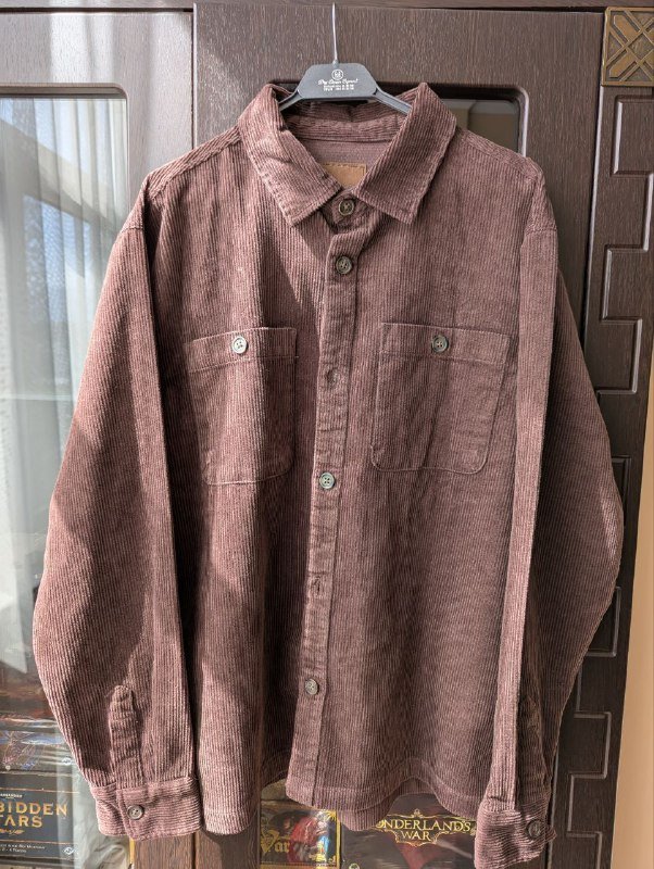 Штаны Gramicci, рубашка Cotton On, свитер Nike, куртки Baracuta, Levi's 3