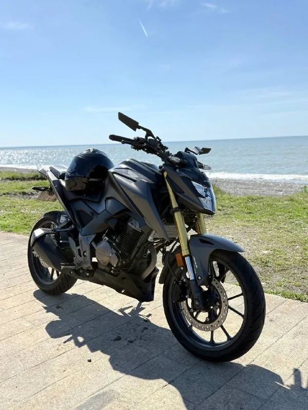 Honda Cb300f 2023 1