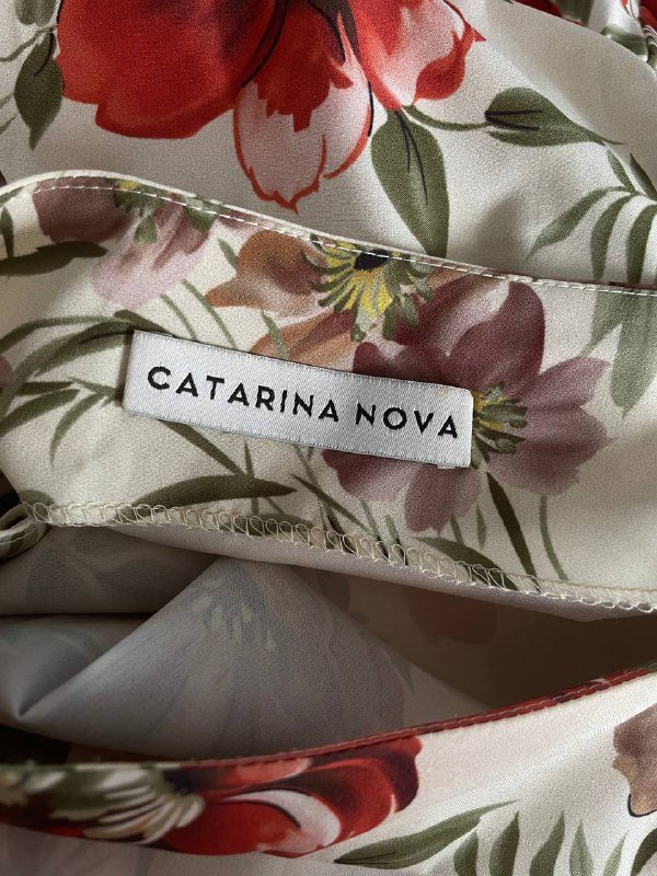 Платье CATARINA NOVA новое, размер 42-44 5