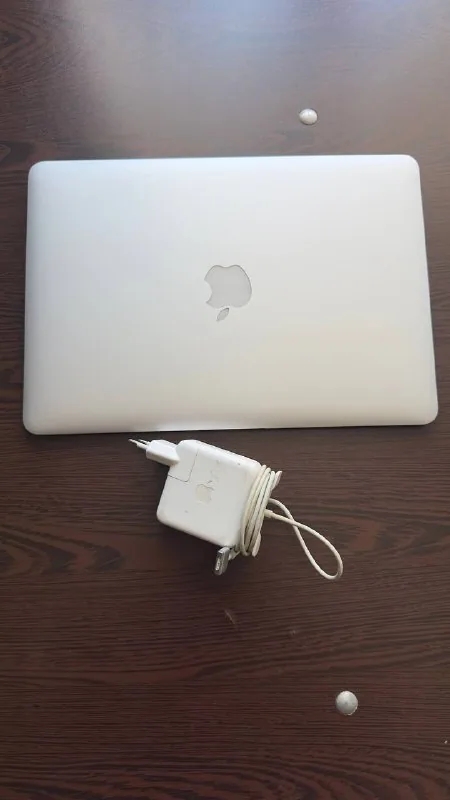 MacBook Air 2017 13" 1