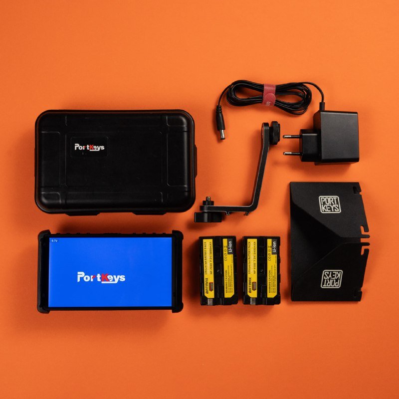 Блок питания CHIEFTEC APS-750CB, Оперативная память DDR4 FURY HYPERX 32Гб, Держатель V-mount, Макрокольца SONY, Рехаус гелиос 44м, Накамерный монитор PORTCASE P6 9