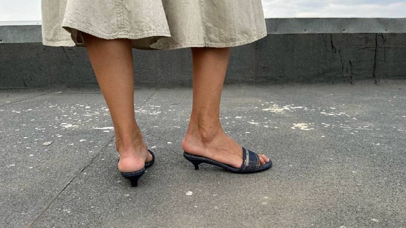 Vintage Prada heel mules size 38 3