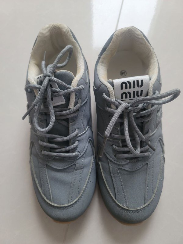 Женские кроссовки размер 38 2