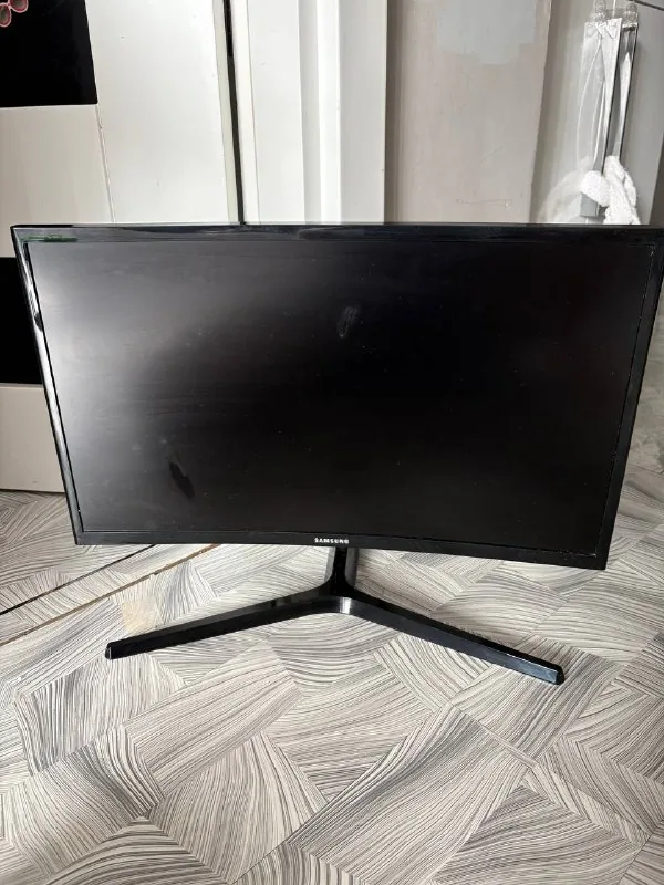 Samsung игровой монитор 24"