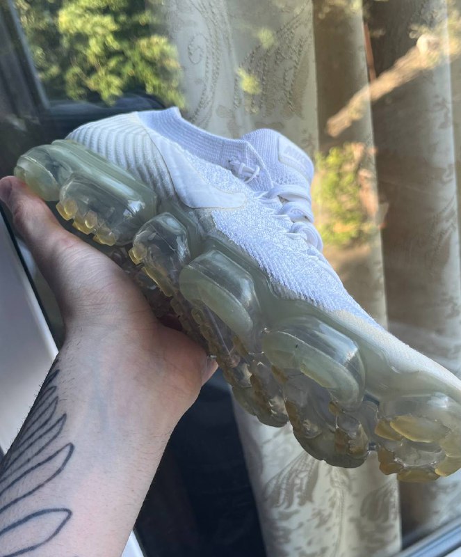 Nike Air VaporMax Triple White, Size 44.5 4
